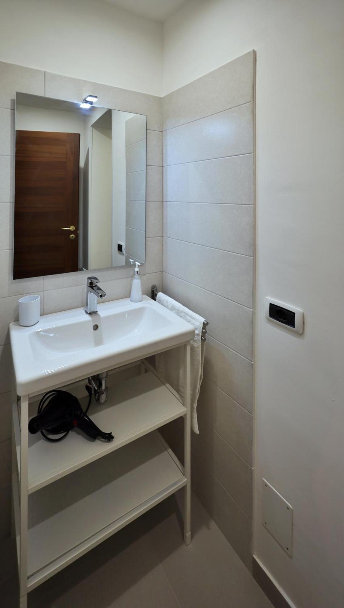 Cataneasy Rooms Ngoại thất bức ảnh